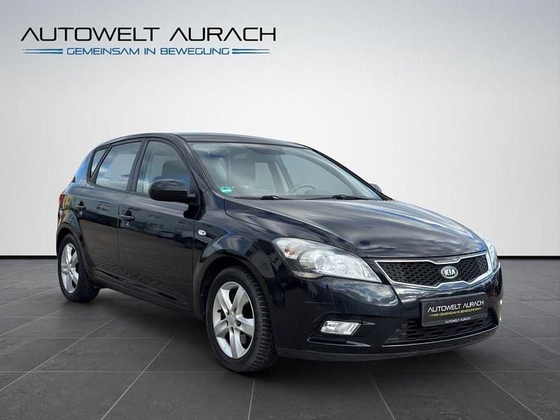 Second-hand Kia Ceed Edition 7 90 CP (66 kW) 2012 Negru Hatchback