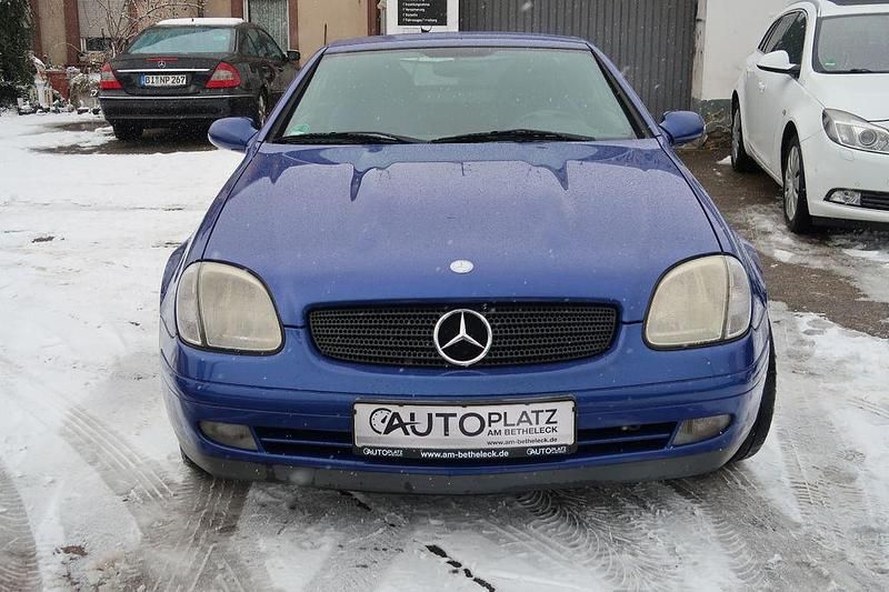 Gebraucht Mercedes SLK230 193 PS (141 kW) 1998 Blau Cabrio