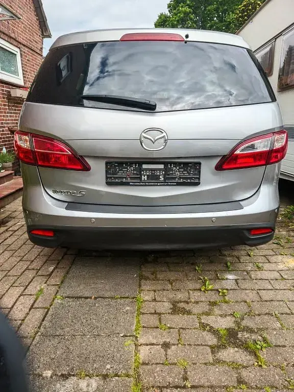 Gebraucht Mazda 5 116 PS (85 kW) 2011 Silber Van / Kleinbus