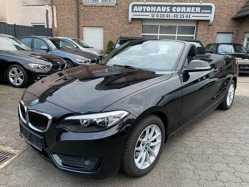 Gebraucht BMW 218 150 PS (110 kW) 2015 Saphirschwarz (metallic) Cabrio