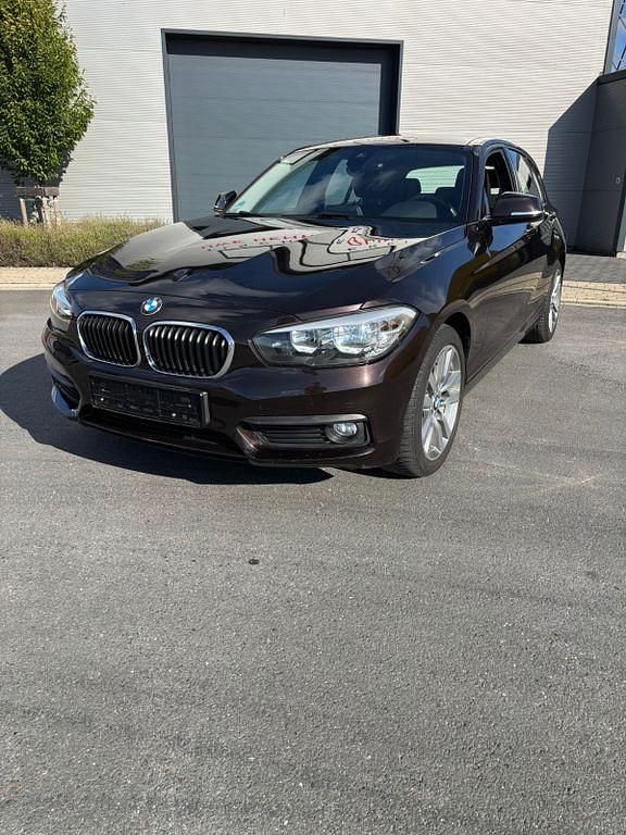Braun Gebraucht 2016 BMW 118 Advantage Kleinwagen | 10.200 € (Fairer Preis) - Bild 1/4