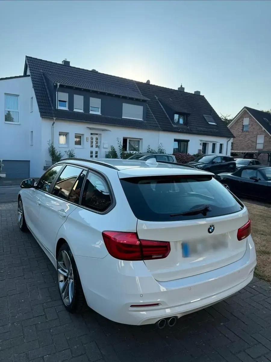 Gebraucht BMW 320 190 PS (139 kW) 2017 Weiß Kombi