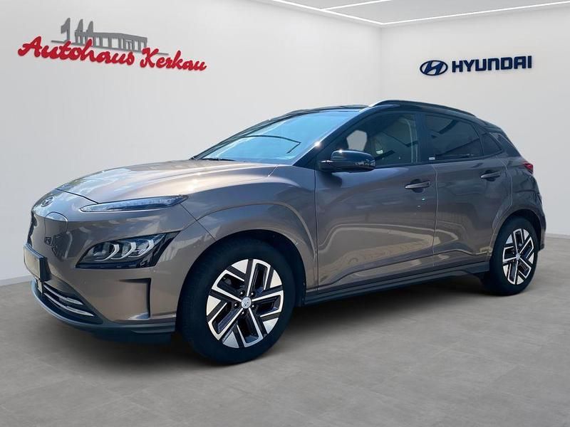 Beige Gebraucht 2021 Hyundai Kona Prime SUV | 22.900 € (Fairer Preis) - Bild 1/4