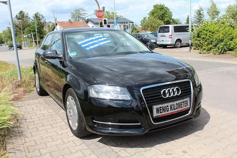 Gebraucht Audi A3 Ambiente 105 PS (77 kW) 2011 Schwarz Kleinwagen