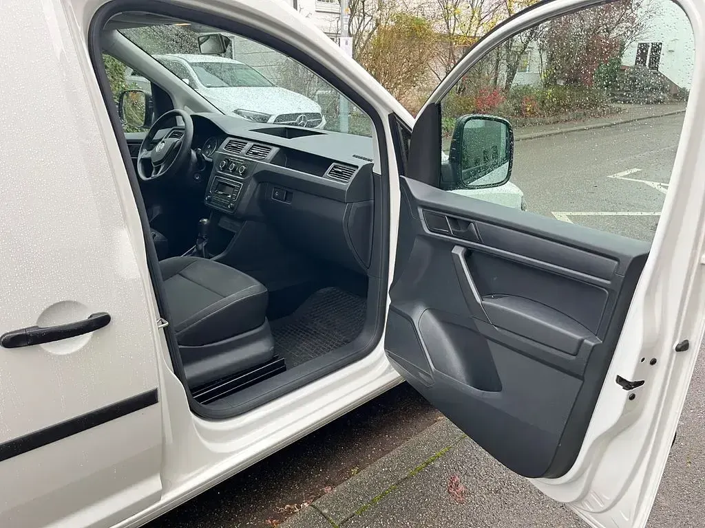 Gebraucht VW Caddy 102 PS (75 kW) 2016 Weiß Van / Kleinbus