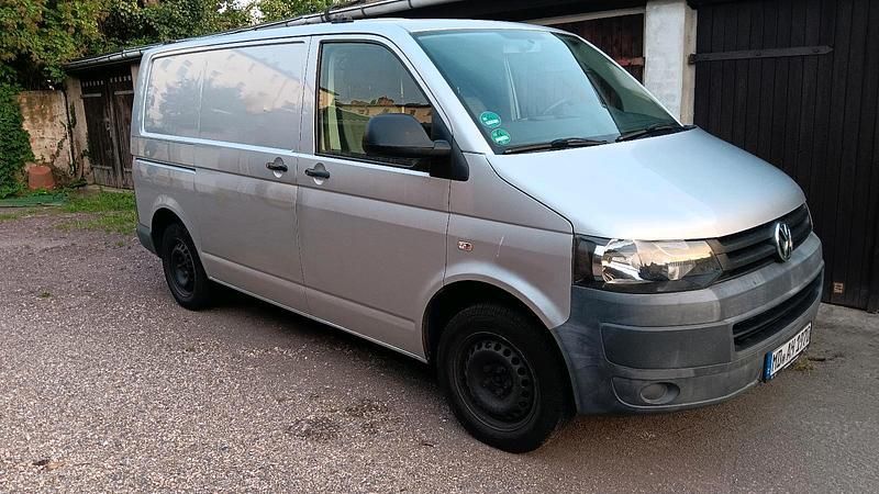 Silber Gebraucht 2010 VW T5 Van | 5.990 € - Bild 1/4