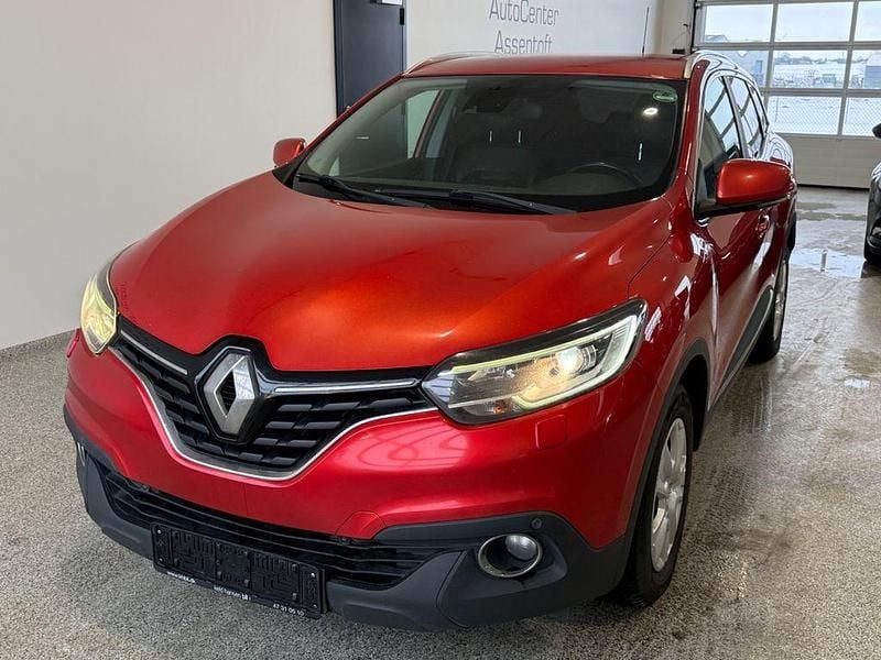Gebraucht Renault Kadjar LIMITED 110 PS (80 kW) 2016 Rot SUV