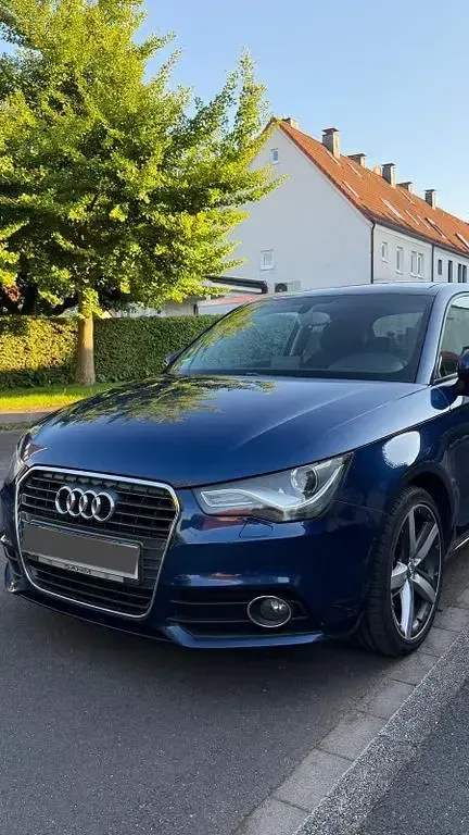 Gebraucht Audi A1 Ambition 122 PS (89 kW) 2011 Blau Kleinwagen