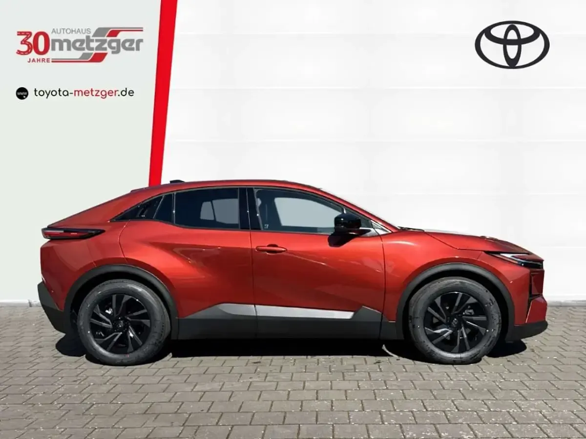 Neu Toyota C-HR 224 PS (164 kW) 2026 Metal oxide metallic SUV