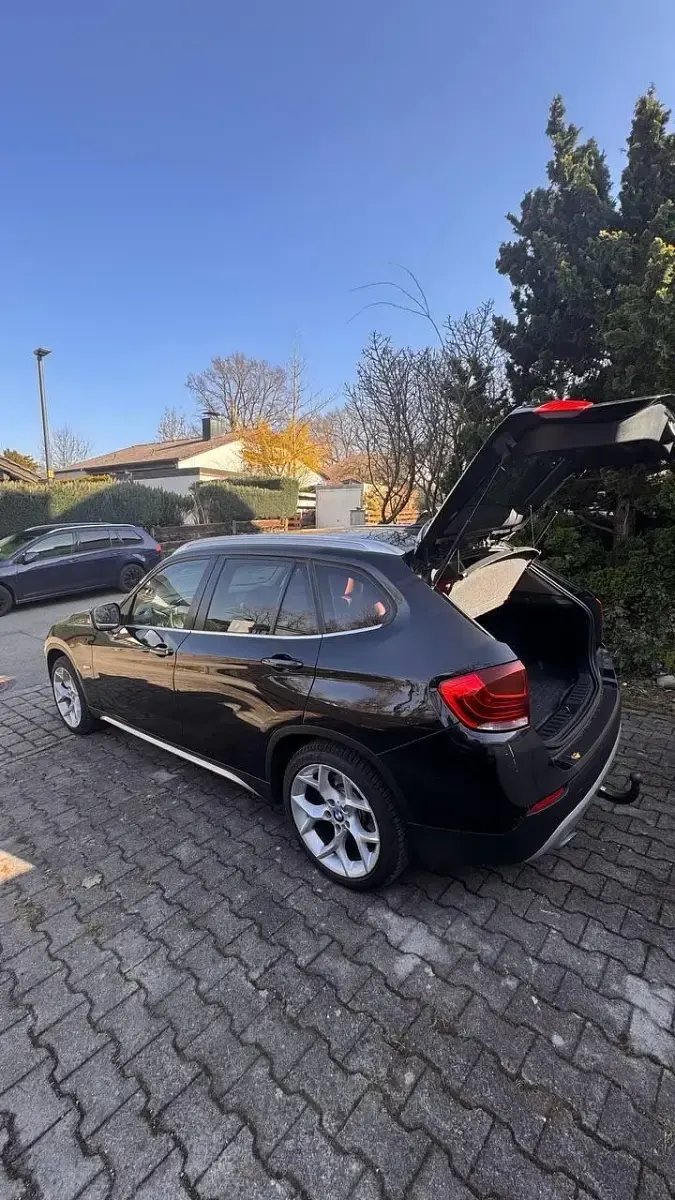 Gebraucht BMW X1 143 PS (105 kW) 2010 Schwarz SUV