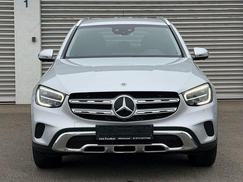 Gebraucht Mercedes GLC220 194 PS (142 kW) 2020 Silber SUV