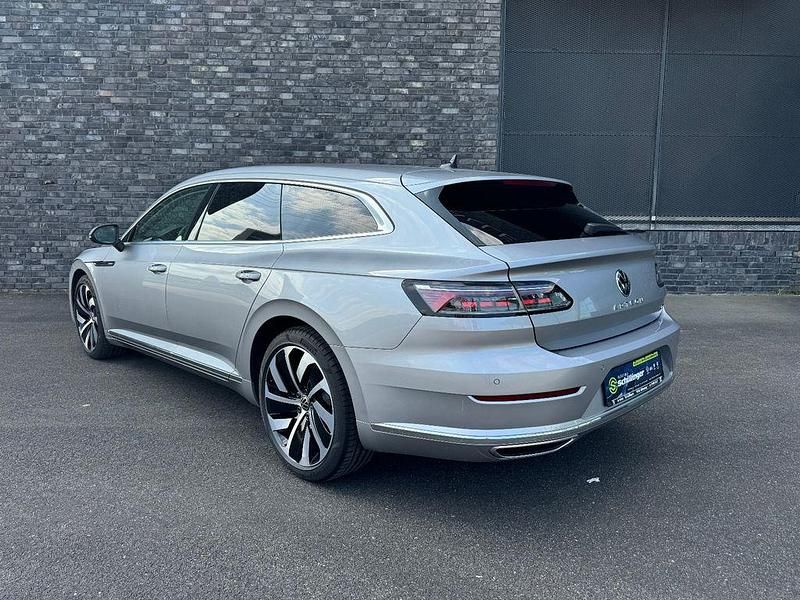 Gebraucht VW Arteon Elegance 200 PS (147 kW) 2021 Silber Kombi