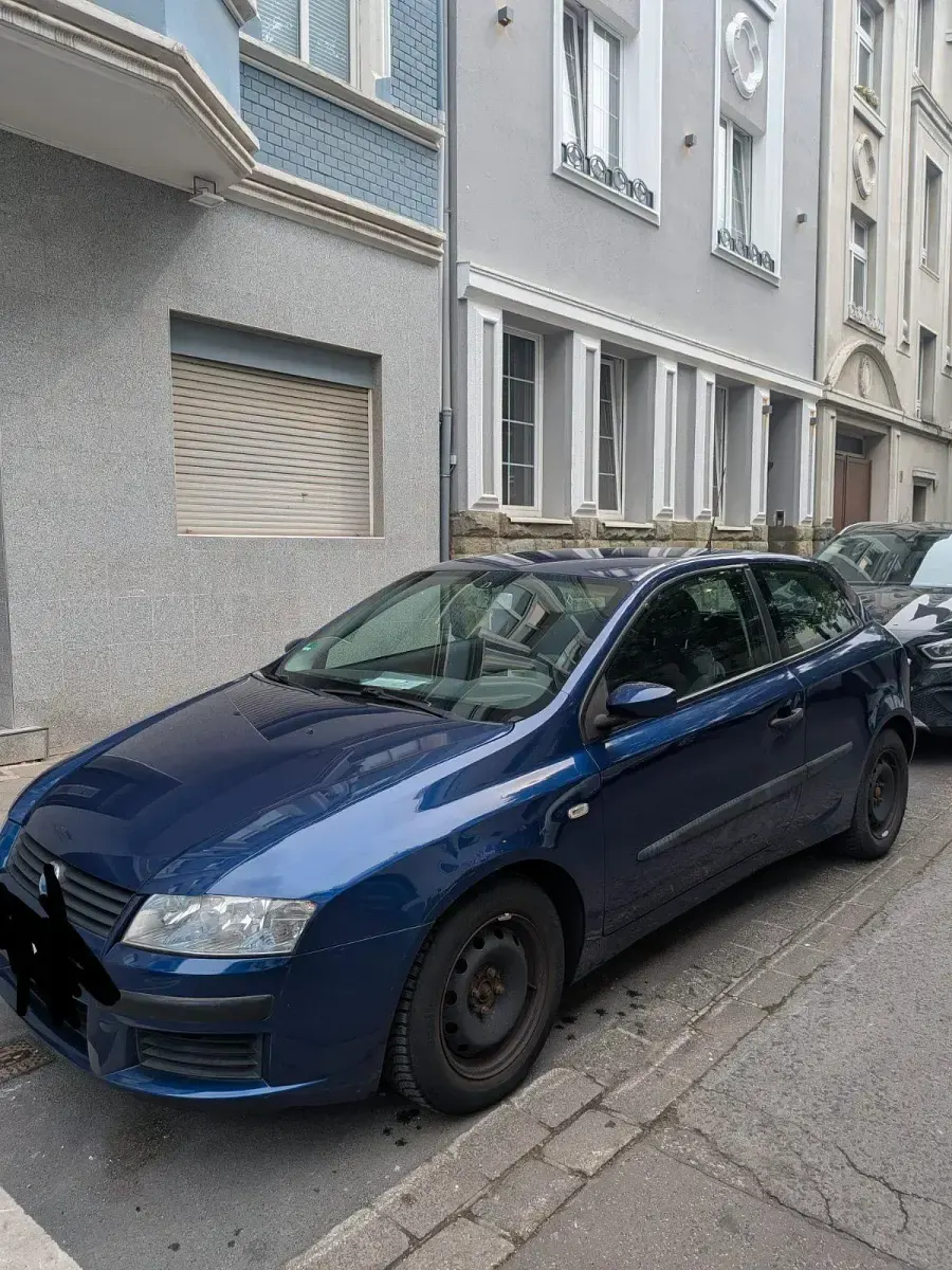Gebraucht Fiat Stilo 2005 Blau Limousine