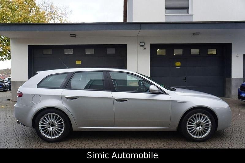 Gebraucht Alfa Romeo 159 Distinctive 160 PS (117 kW) 2007 Grau Kombi