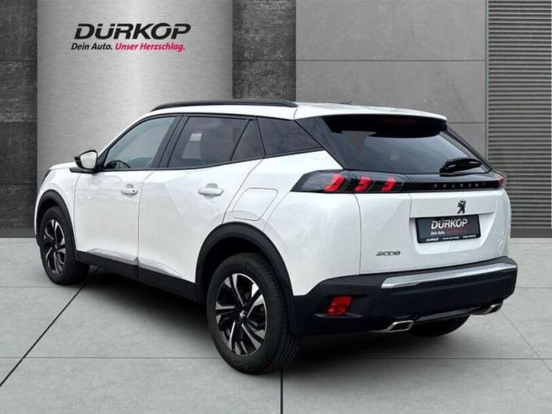 Gebraucht Peugeot 2008 Allure 131 PS (96 kW) 2023 Weiß SUV
