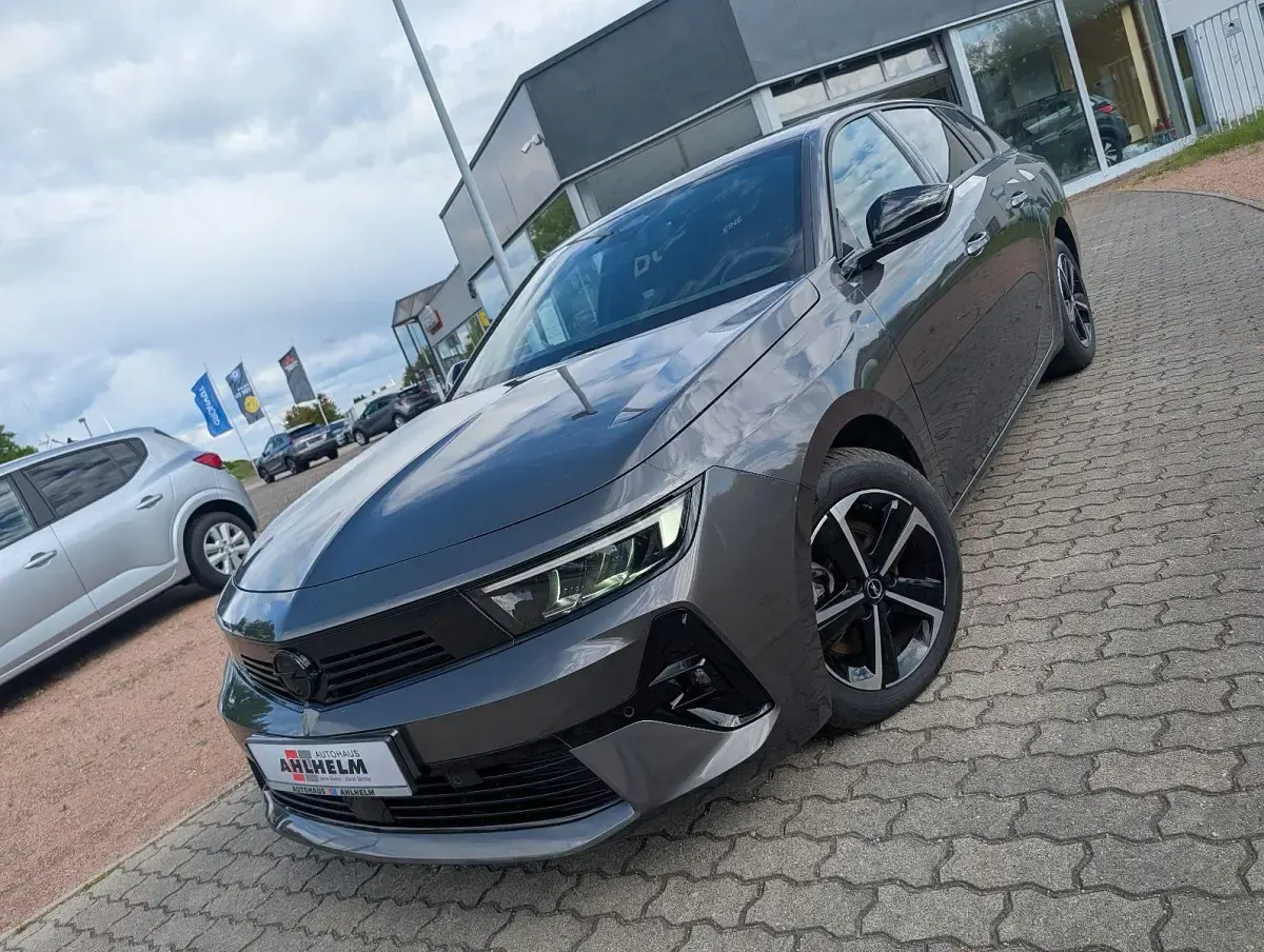 Gebraucht Opel Astra 131 PS (96 kW) 2024 Grau Kleinwagen