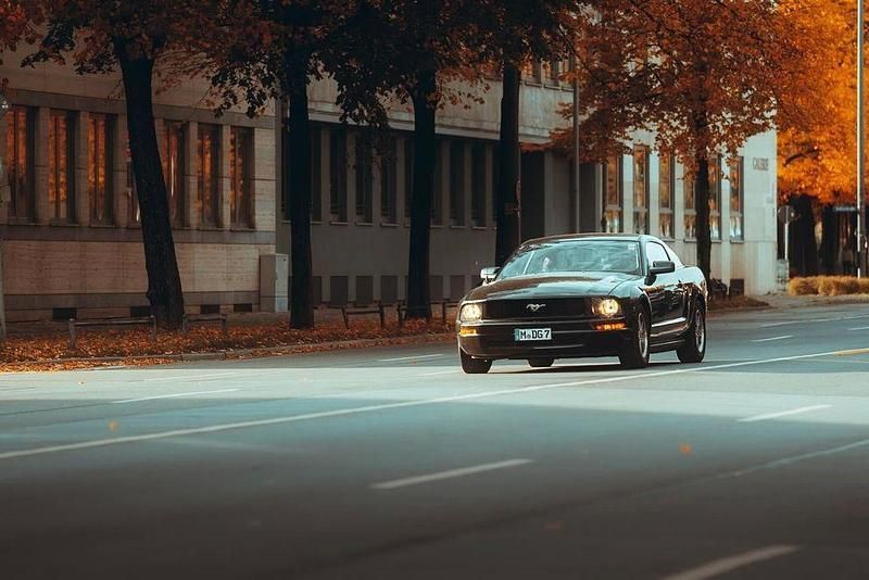 Schwarz Gebraucht 2005 Ford Mustang Coupé | 18.900 € - Bild 1/4