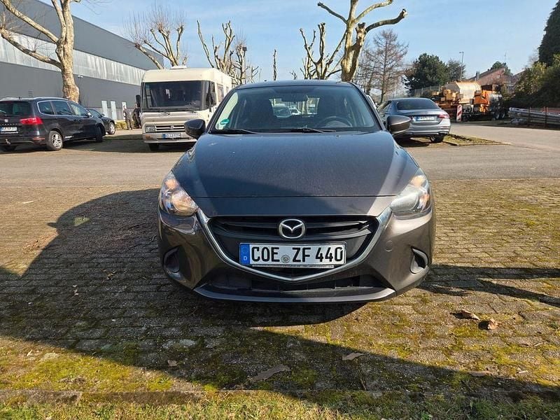 Gebraucht Mazda 2 Center-Line 75 PS (55 kW) 2016 Grau Limousine