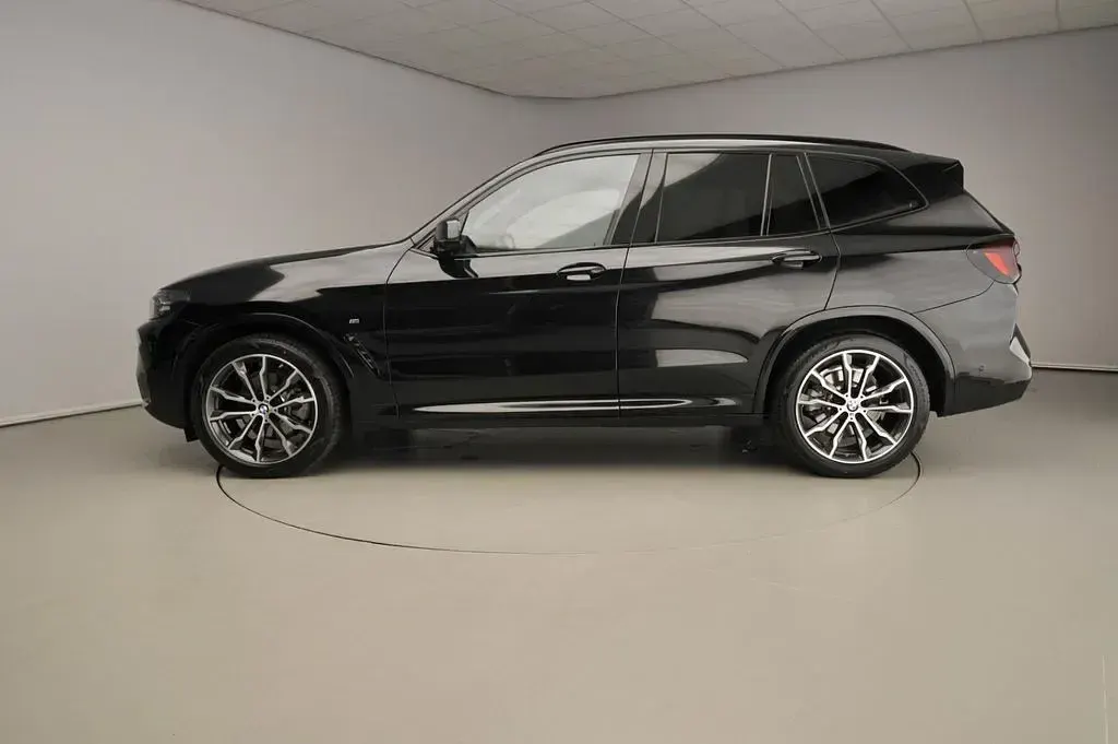 Używany BMW X3 Performance 184 KM (135 kW) 2024 Czarny SUV