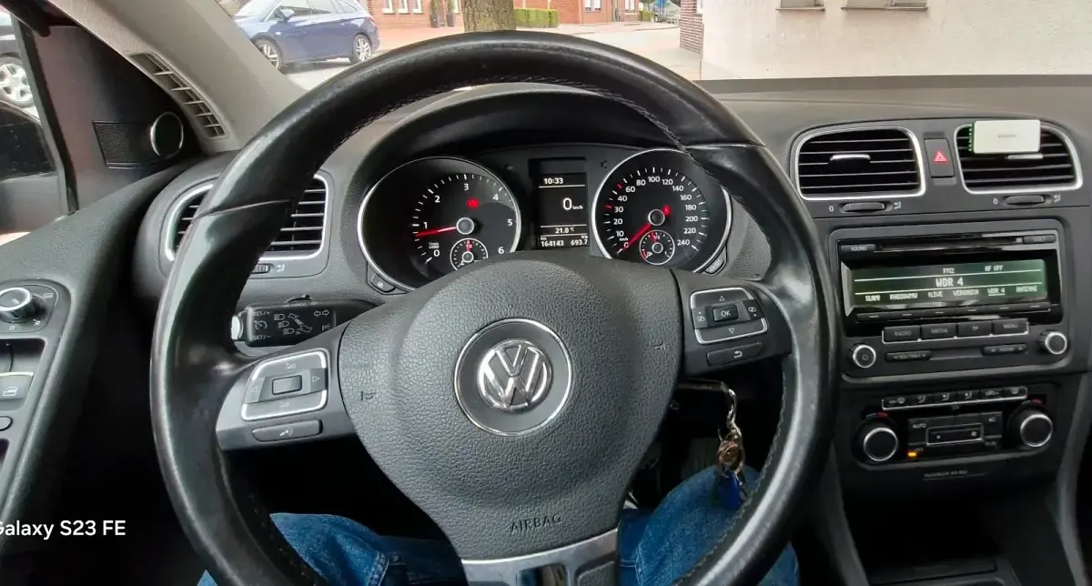 Gebraucht VW Golf VII 105 PS (77 kW) 2012 Schwarz Limousine