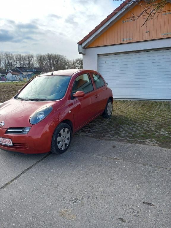 Gebraucht Nissan Micra Acenta 65 PS (47 kW) 2005 Rot Limousine