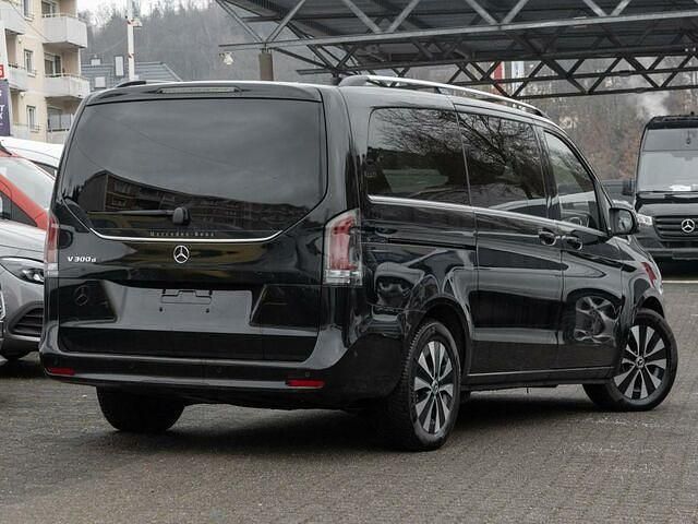 Gebraucht Mercedes V300 Avantgarde 237 PS (174 kW) 2024 Obsidianschwarz metallic Van / Kleinbus