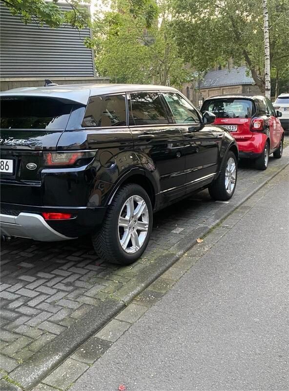 Schwarz Gebraucht 2014 Land Rover Range Rover evoque SUV | 16.000 € (Teuer) - Bild 1/4