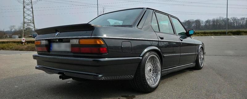 Gebraucht BMW M535 186 PS (136 kW) 1987 Schwarz Limousine