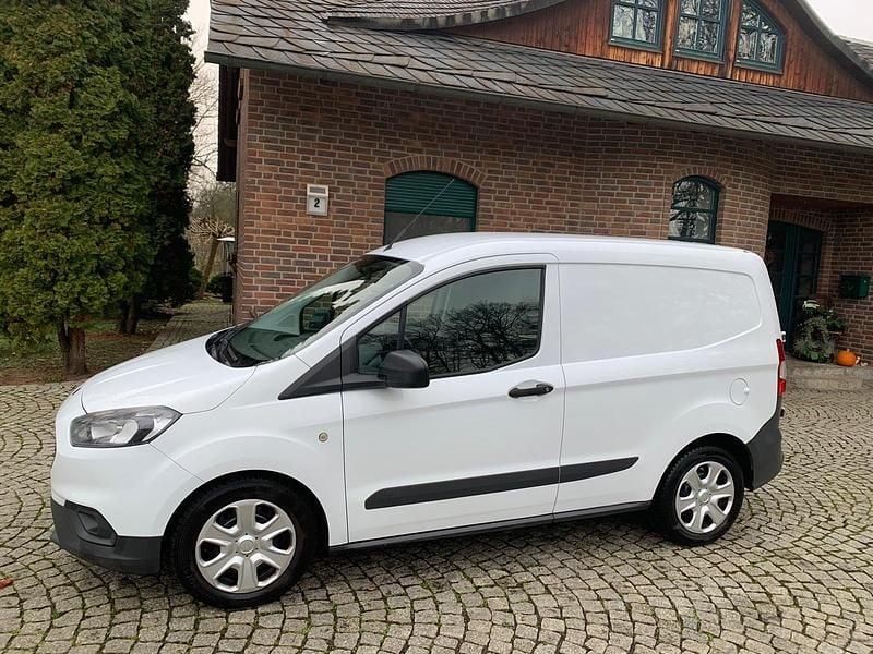 Gebraucht Ford Transit Trend 75 PS (55 kW) 2020 Weiß Van / Kleinbus