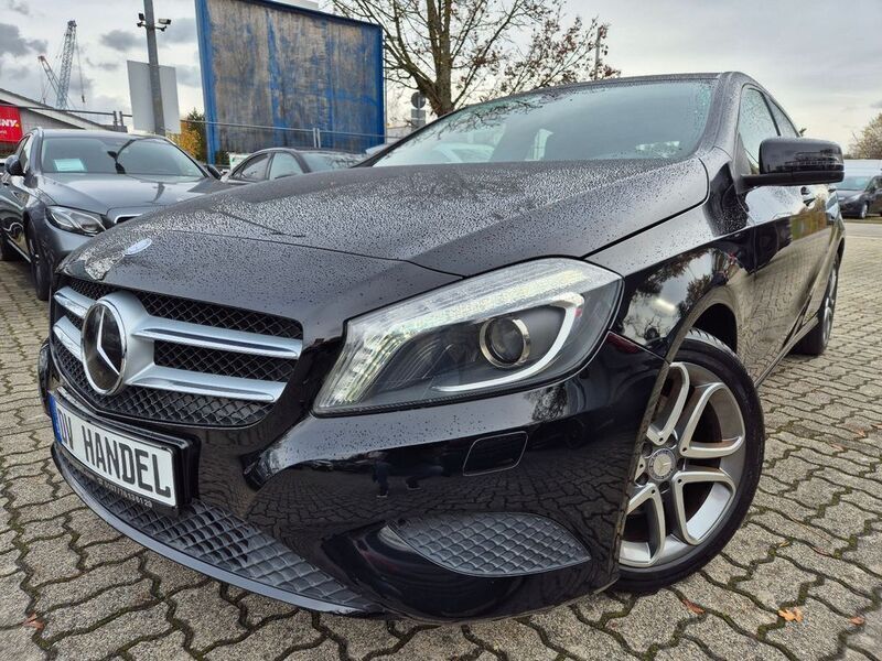 Schwarz Gebraucht 2015 Mercedes A220 Avantgarde Limousine | 16.800 € (Fairer Preis) - Bild 1/4