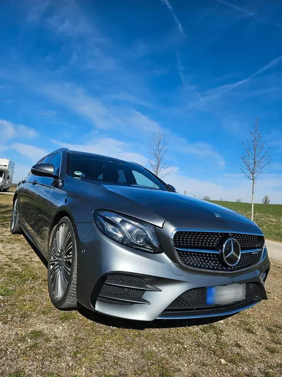 Gebraucht Mercedes E250 AMG line 211 PS (155 kW) 2016 Grau Kombi