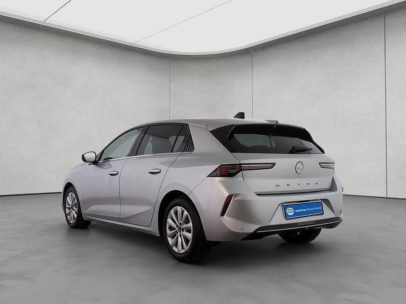 Gebraucht Opel Astra Elegance 131 PS (96 kW) 2023 Kristall silber metallic Limousine