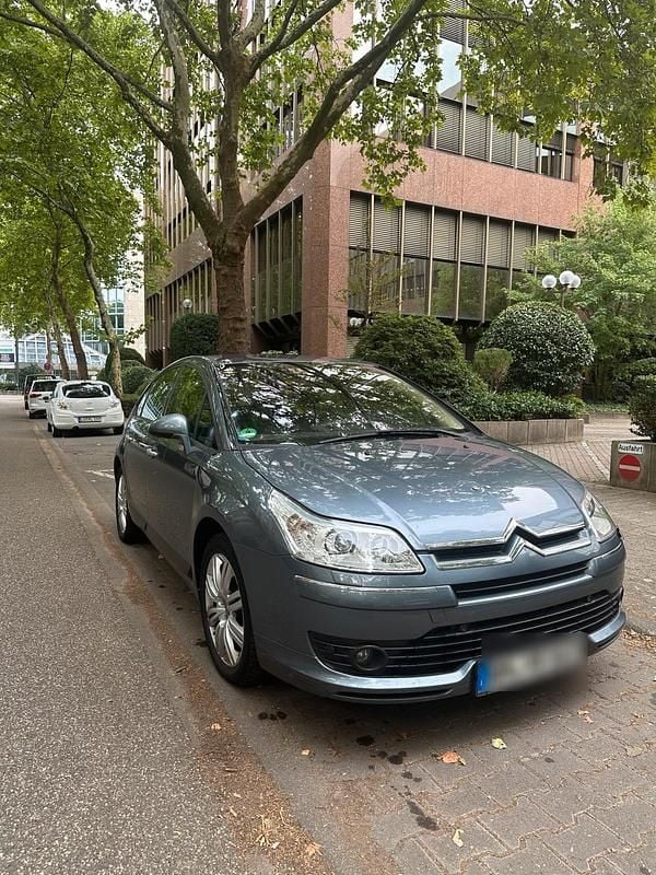 Grau Gebraucht 2006 Citroën C4 Limousine | 1.300 € (Fairer Preis) - Bild 1/4