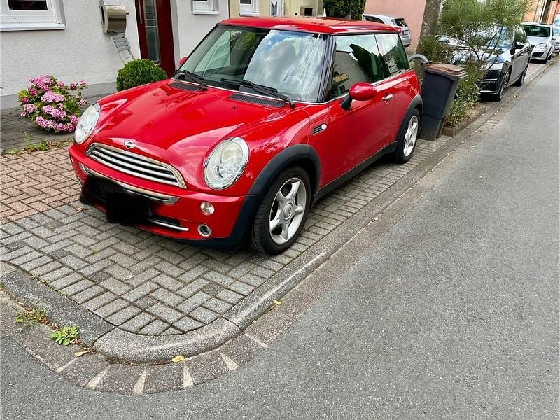 Rot Gebraucht 2006 Mini ONE Kleinwagen | 3.499 € (Fairer Preis) - Bild 1/4