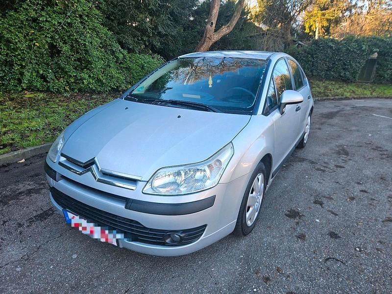 Grau Gebraucht 2008 Citroën C4 Limousine | 1.200 € - Bild 1/4