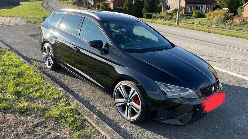 Schwarz Gebraucht 2016 Cupra Leon Kombi | 16.900 € (Guter Preis) - Bild 1/4