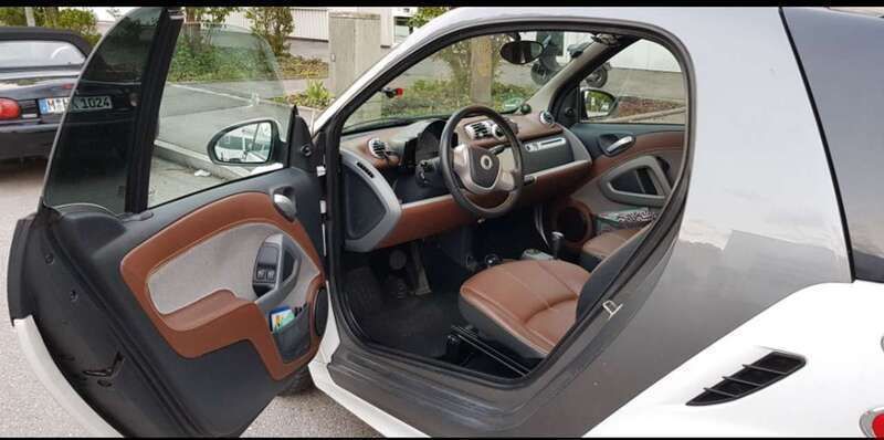 Schwarz Gebraucht 2014 Smart ForTwo Coupé Coupé | 5.100 € (Teuer) - Bild 1/4