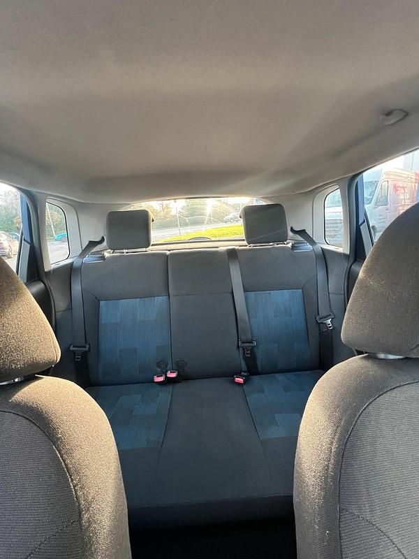 Blau Gebraucht 2006 Ford Fiesta Kleinwagen | 400 € (Superpreis) - Bild 1/4