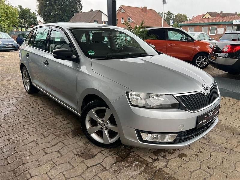 Gebraucht Skoda Rapid Cool Edition 90 PS (66 kW) 2015 Silber Limousine