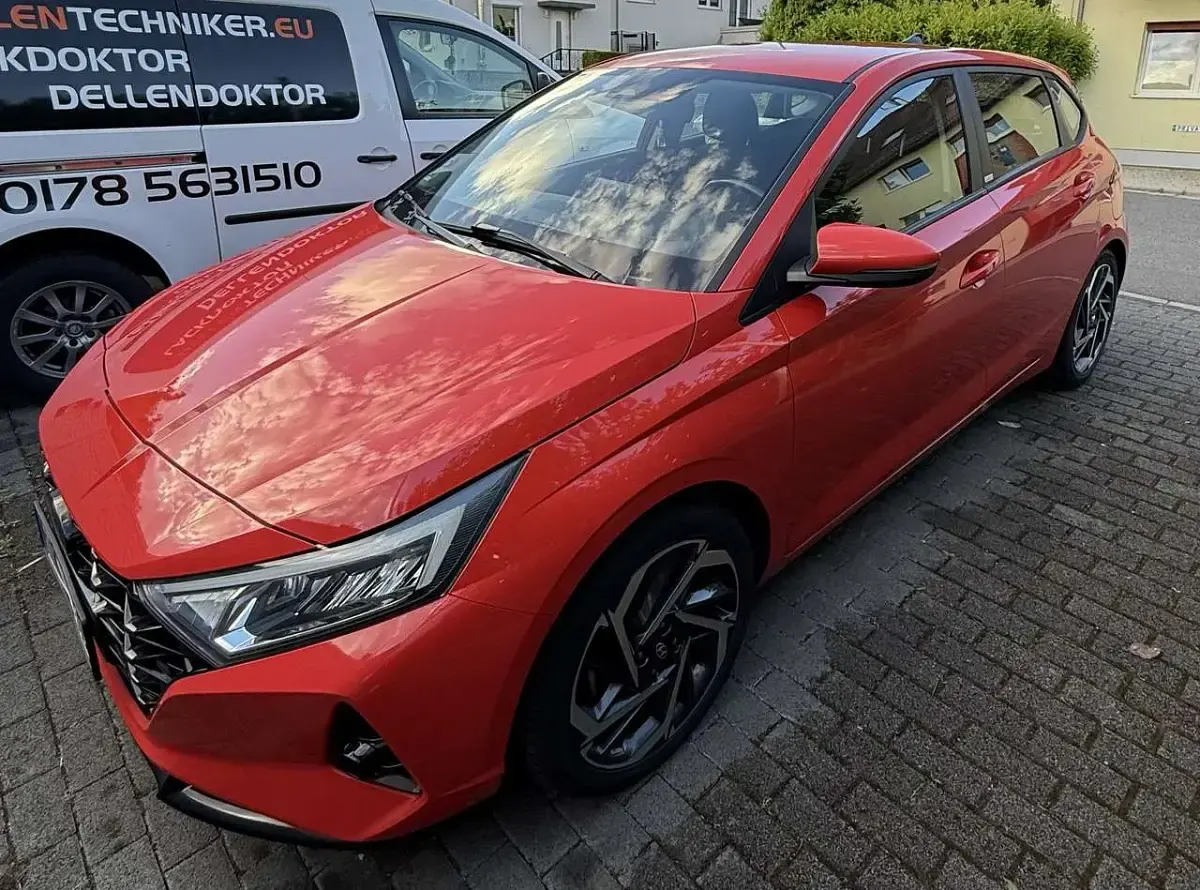 Gebraucht Hyundai i20 Intro Edition 101 PS (74 kW) 2020 Rot Kleinwagen