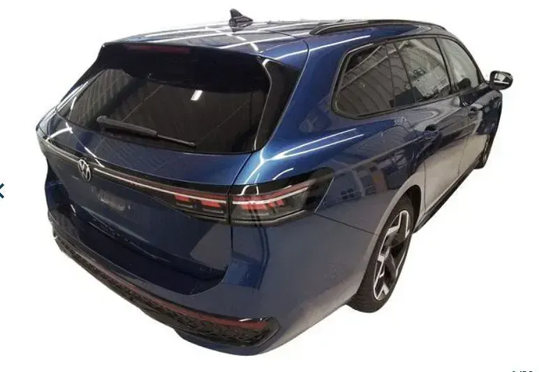Gebraucht VW Passat R-line 265 PS (194 kW) 2025 Blau Kombi