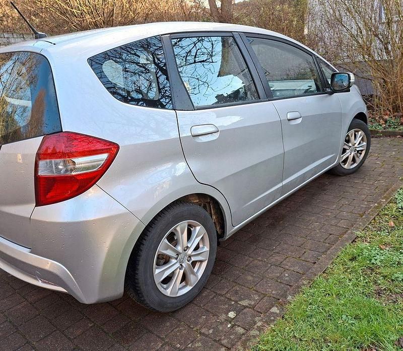 Gebraucht Honda Jazz 98 PS (72 kW) 2011 Silber Kleinwagen