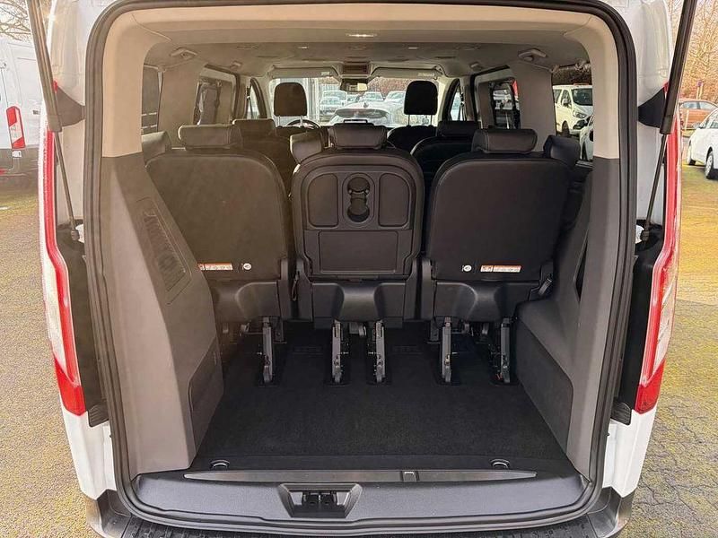Gebraucht Ford Tourneo Active 185 PS (136 kW) 2022 Weiß Van / Kleinbus