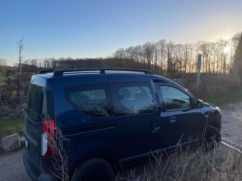 Gebraucht Dacia Dokker Lauréate 102 PS (75 kW) 2017 Van / Kleinbus