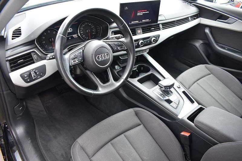 Gebraucht Audi A4 Sport 150 PS (110 kW) 2022 Schwarz Kombi