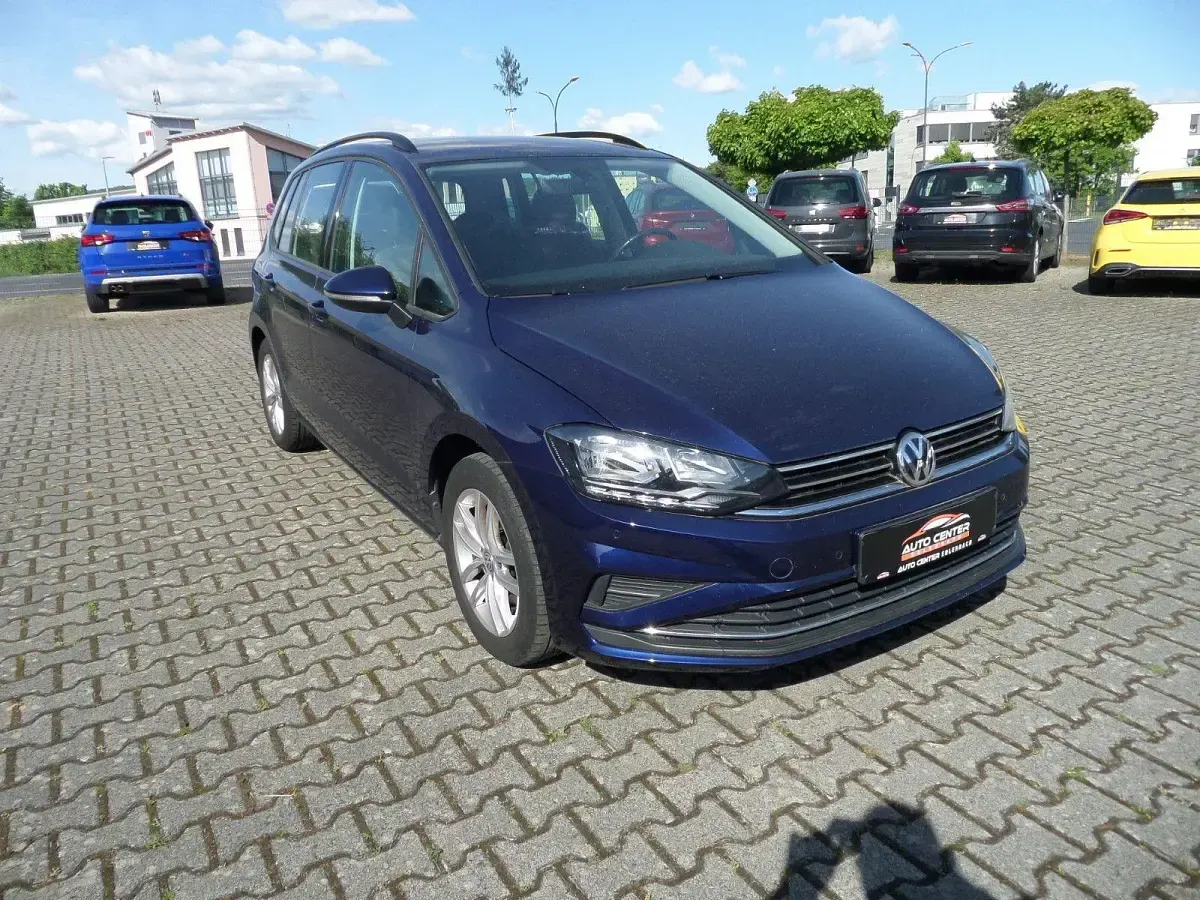 Gebraucht VW Golf VII Comfortline 131 PS (96 kW) 2020 Blau Kombi