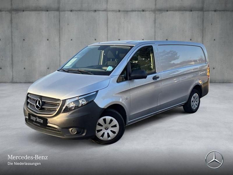 Gebraucht Mercedes Vito 136 PS (100 kW) 2021 Silber Van