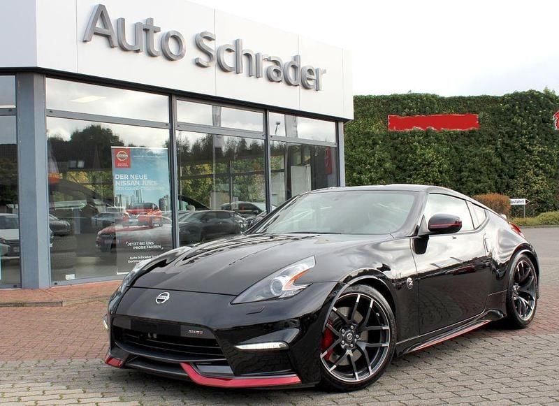 Schwarz Gebraucht 2018 Nissan 370Z Nismo Nismo | 45.980 € - Bild 1/4