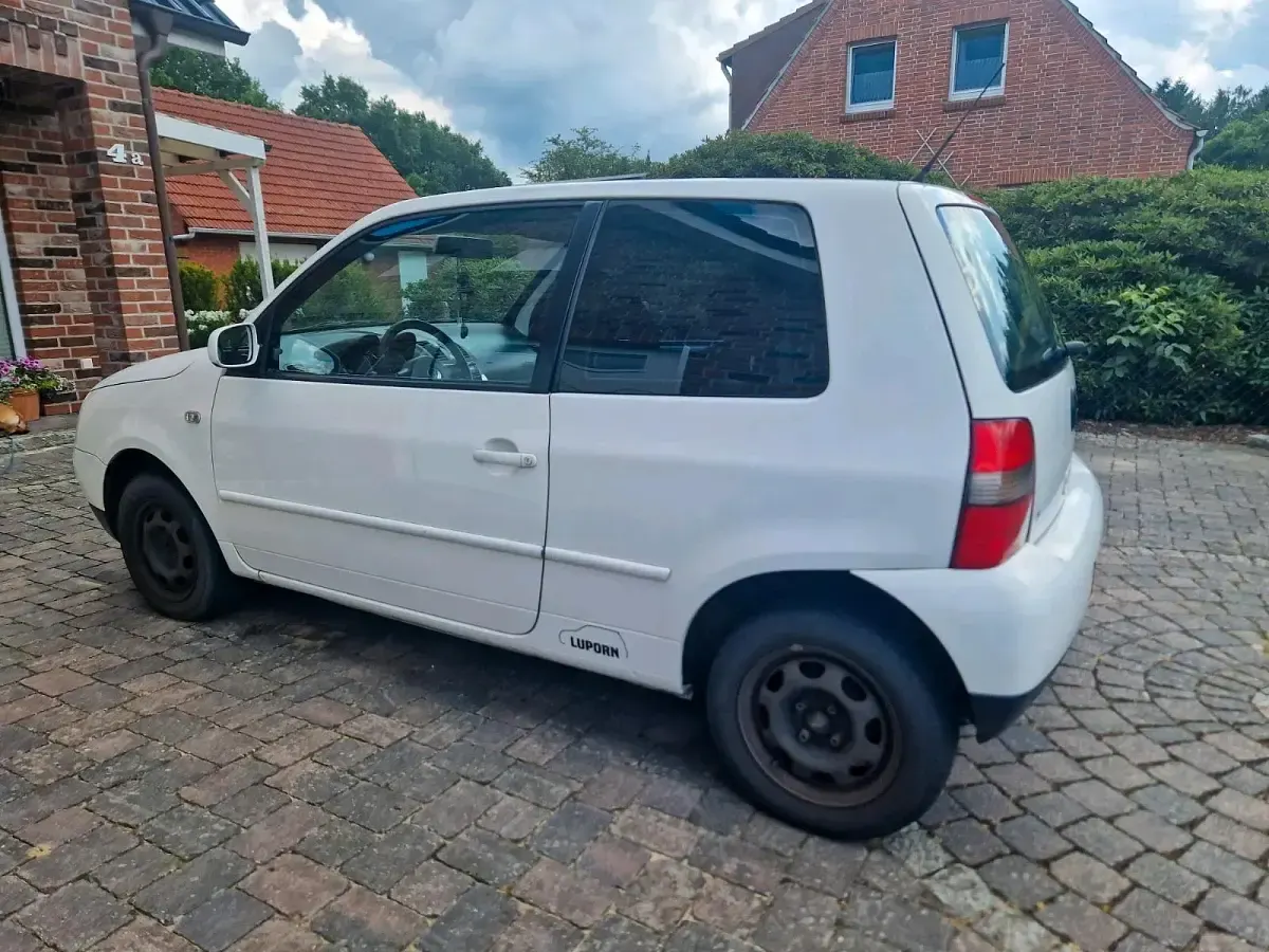 Gebraucht VW Lupo 50 PS (36 kW) 2002 Weiß Kleinwagen