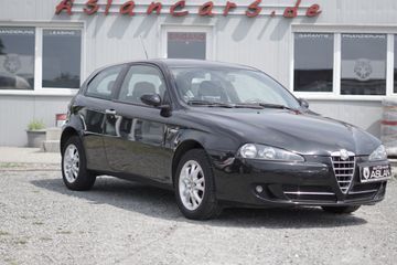 Schwarz Gebraucht 2007 Alfa Romeo 147 Distinctive Kleinwagen | 1.850 € (Fairer Preis) - Bild 1/4